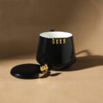 KARACA 50TH YEAR COLLECTION 370 ML BLACK MUG WITH LID - Image 7