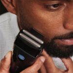 Remington F1000 Style Series F1 Foil Shaver - Image 4